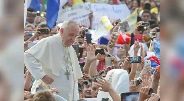 Nuevamente el papa acaparó el interés de una multitud, esta vez en Paraguay.