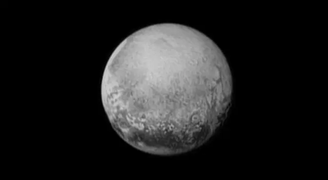 Plutón desde los ojos de la nave News Horizons.