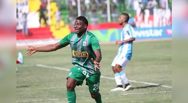 Preciado celebra su gol en el arco de pinzón en el último minuto. Preciado celebra su gol en el arco de pinzón en el último minuto.
