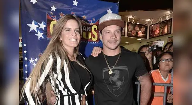 La ex pareja junta por trabajo.