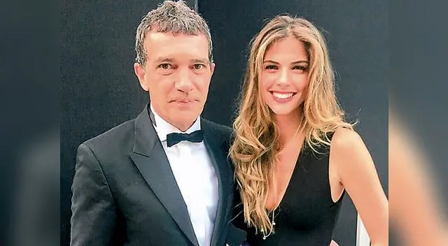 Emocionada con director