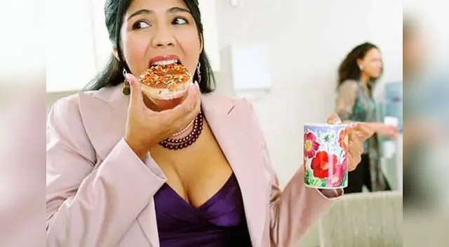 Es una enfermedad silenciosa y los síntomas generalmente aparecen en etapa avanzada.