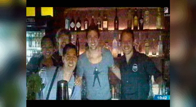 Así olvida el escándalo con la 'Negrita'. Así olvida el escándalo con la 'Negrita'.