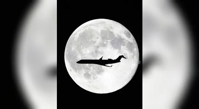 Luna Azul vista desde un avión. Luna Azul vista desde un avión.