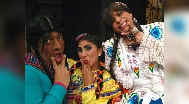 Saca pecho por su show Saca pecho por su show