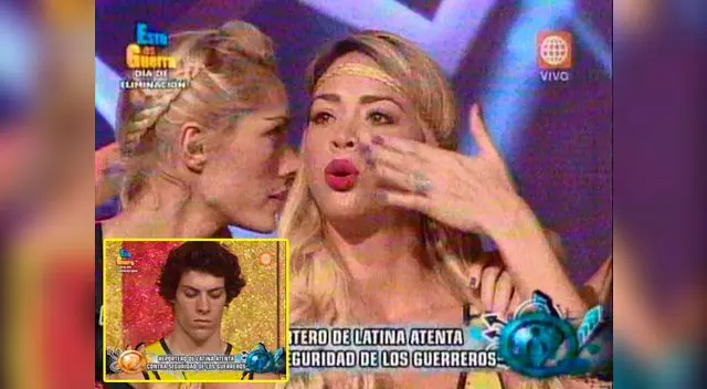 Compañeras la consolaron