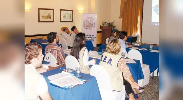 Observadores Internacionales.