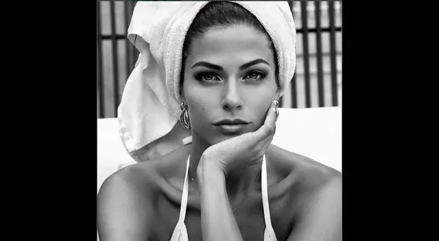 Stephanie Cayo en Cosas Perú. 