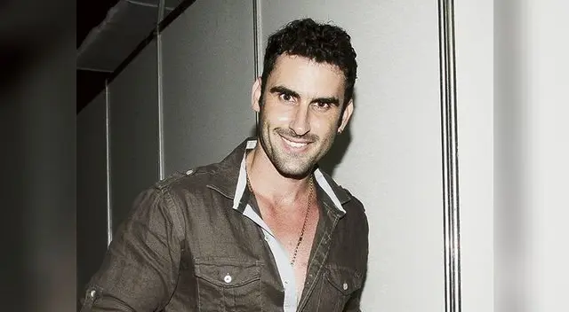 Papi no cautiva el corazón de fans de Combate.