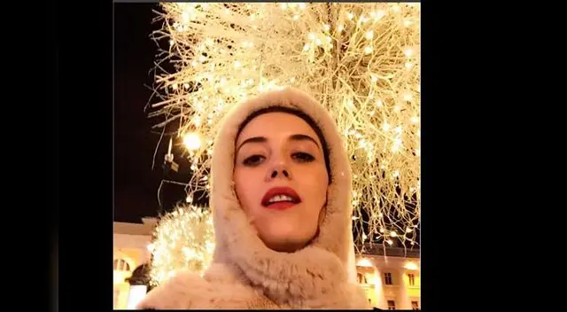 Cansu Dere en Instagram. Cansu Dere en Instagram.