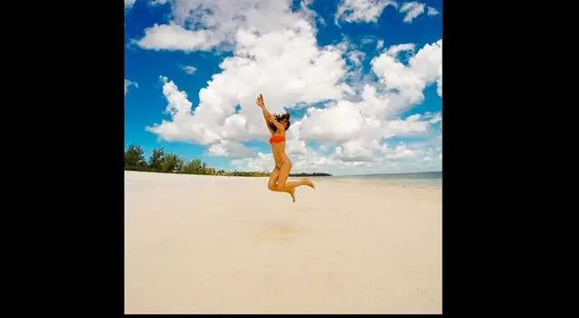 Cansu Dere en Instagram. Cansu Dere en Instagram.