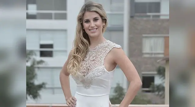 Le tira flores por pedir disculpas a modelitos Le tira flores por pedir disculpas a modelitos