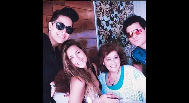 Milett y su hermana. Milett y su hermana.