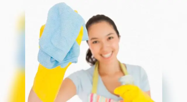 Hay que hacer las labores del hogar con mucho cuidado. Hay que hacer las labores del hogar con mucho cuidado.