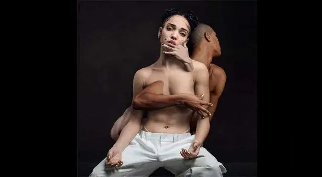 FKA Twigs y Robert Pattison tienen una razón para atrasar boda. 