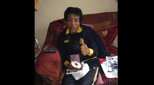 Un grande que no pierde la sonrisa. Un grande que no pierde la sonrisa.