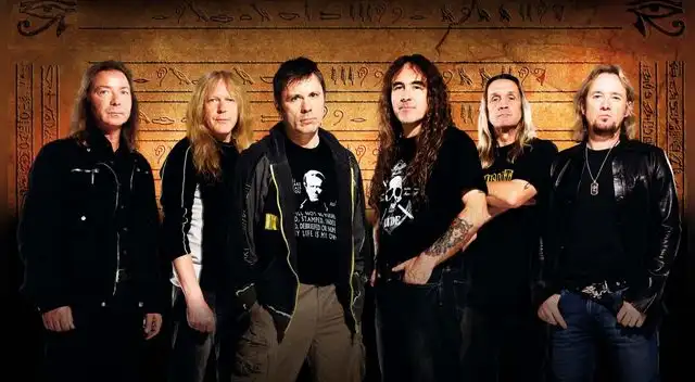 A sus cuarenta años de la banda heavy metal. A sus cuarenta años de la banda heavy metal.