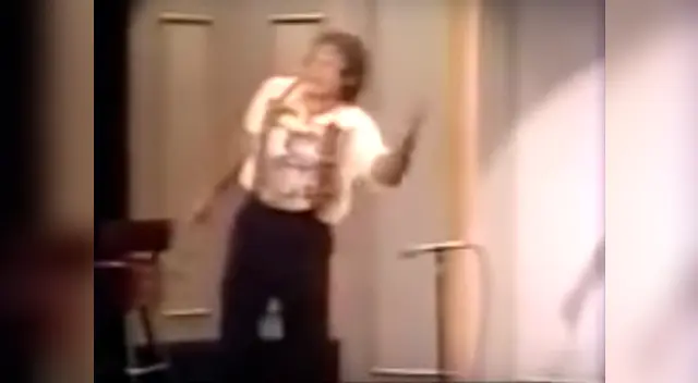 Robin en una actuación.