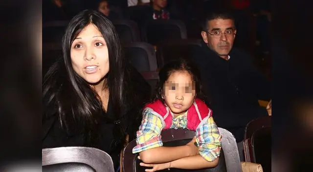 En compañía de Javier Carmona y su hijita en el teatro Canout En compañía de Javier Carmona y su hijita en el teatro Canout