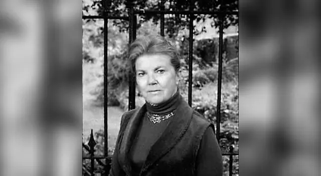 Joan Aiken, en su juventud. Joan Aiken, en su juventud.