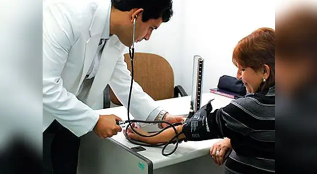 Dice que el doctor es un maestro que enseña disciplina a su paciente.