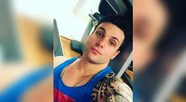 Nicola luce desmejorado. Nicola luce desmejorado.