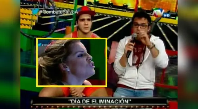 Mario Irivarren pierde los papeles. 