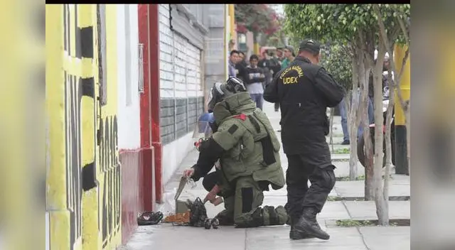 Artefactos fueron llevados en vehículo especial. Artefactos fueron llevados en vehículo especial.