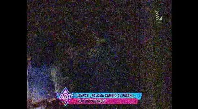 Paloma y Papi, ampayados en karoke. Paloma y Papi, ampayados en karoke.