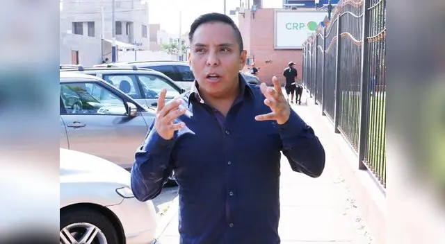 Feliz en radio y televisión