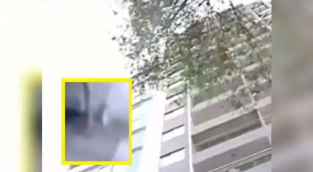 Mujer cayó desde ese edificio. Mujer cayó desde ese edificio.