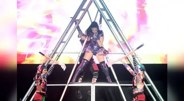 Un show lleno de luces y magia es el que brindó