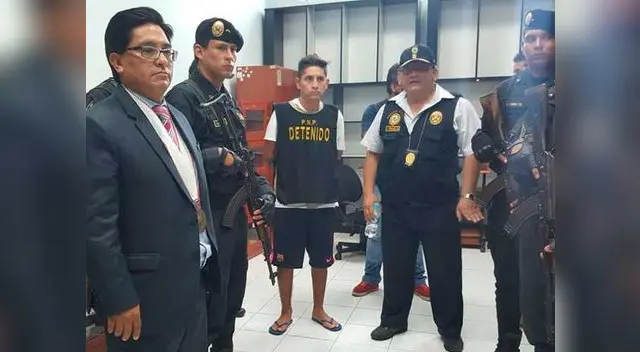 Se redobló la vigilancia en torno a Oropeza tras conocerse el informe de que ofrecen 100 mil dólares por asesinarlo. Se redobló la vigilancia en torno a Oropeza tras conocerse el informe de que ofrecen 100 mil dólares por asesinarlo.