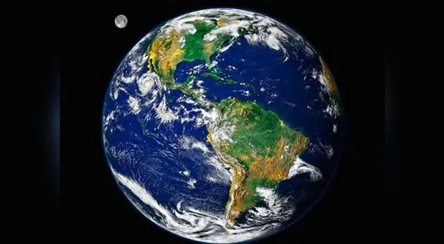 Se dice que nuestro planeta gira a una velocidad de 1 600 kilómetros por hora alrededor de su eje.