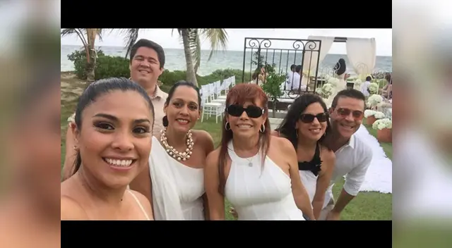 Los amigos celebran la unión de este amor de telenovela