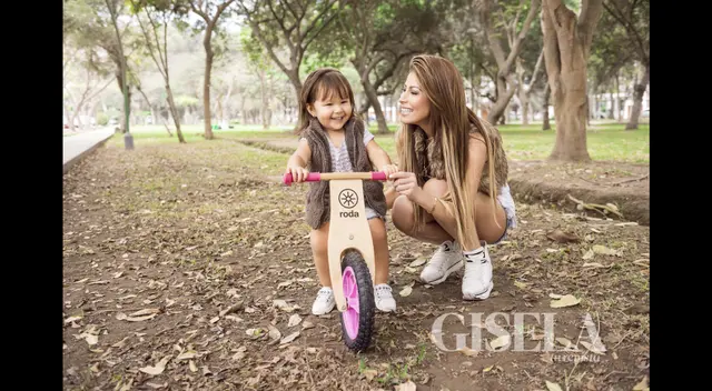Su hija lo es todo para ella Su hija lo es todo para ella