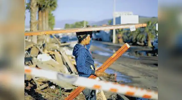 Otra vez la población temió que se repita un terremoto.