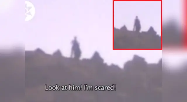 ET peruano mide tres metros. ET peruano mide tres metros.