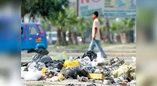 Tanta es la acumulación de los desechos en la vía pública que el Organismo de Evaluación y Fiscalización Ambiental (OEFA) detectó 72 focos infecciosos de acumulación de residuos sólidos.