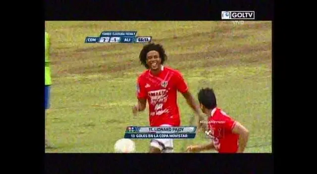 Colombiano anotó los dos goles de su equipo