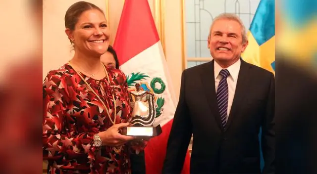 Princesa Victoria de Suecia y el alcalde de Lima. Princesa Victoria de Suecia y el alcalde de Lima.