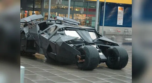 Batimóvil a la venta. Pero vale caro.