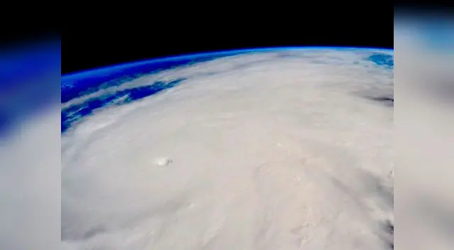 Huracán visto desde la Estación Espacial Internacional.