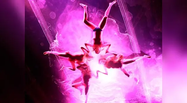 Con sensuales movimientos invocó al poder del agua