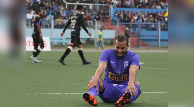 La imagen de Guevgeozián dice mucho, su equipo cayó y ahora su chance al campeonato quedó bastante comprometido