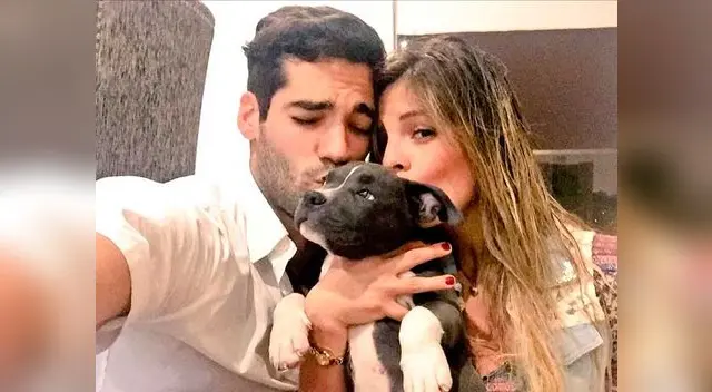 Alejandra Baigorria en los brazos de su potro.