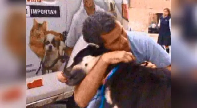 Dr. Vet abraza con ternura a Lobito.