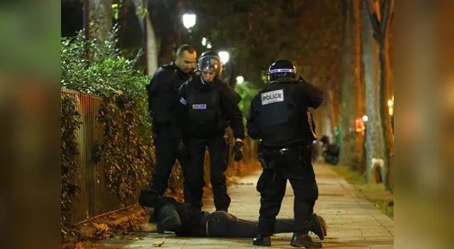 Policía pide a la población no salir de sus casas.