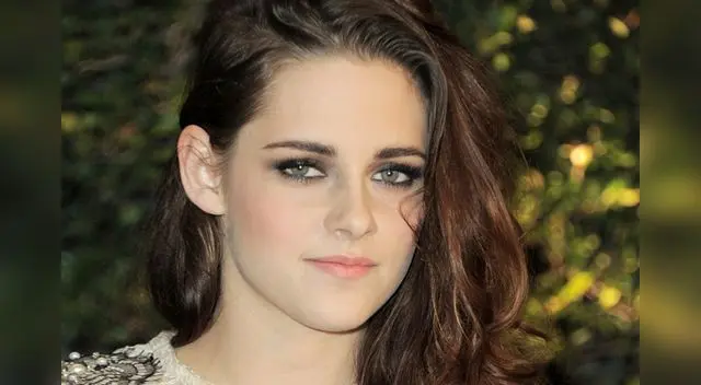 La actriz está saliendo nuevamente con una mujer.