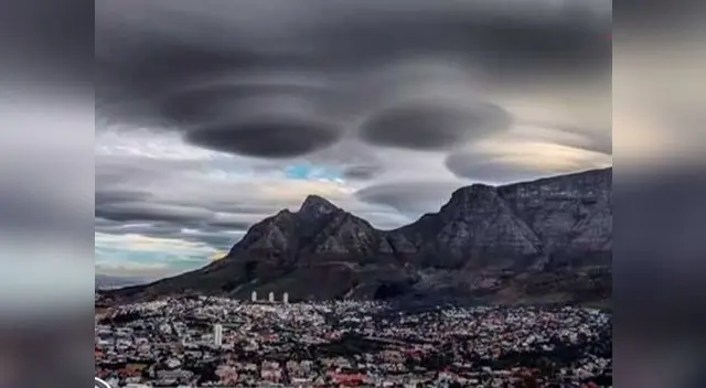 Así fueron las nubes que se formaron en Ciudad del Cabo.